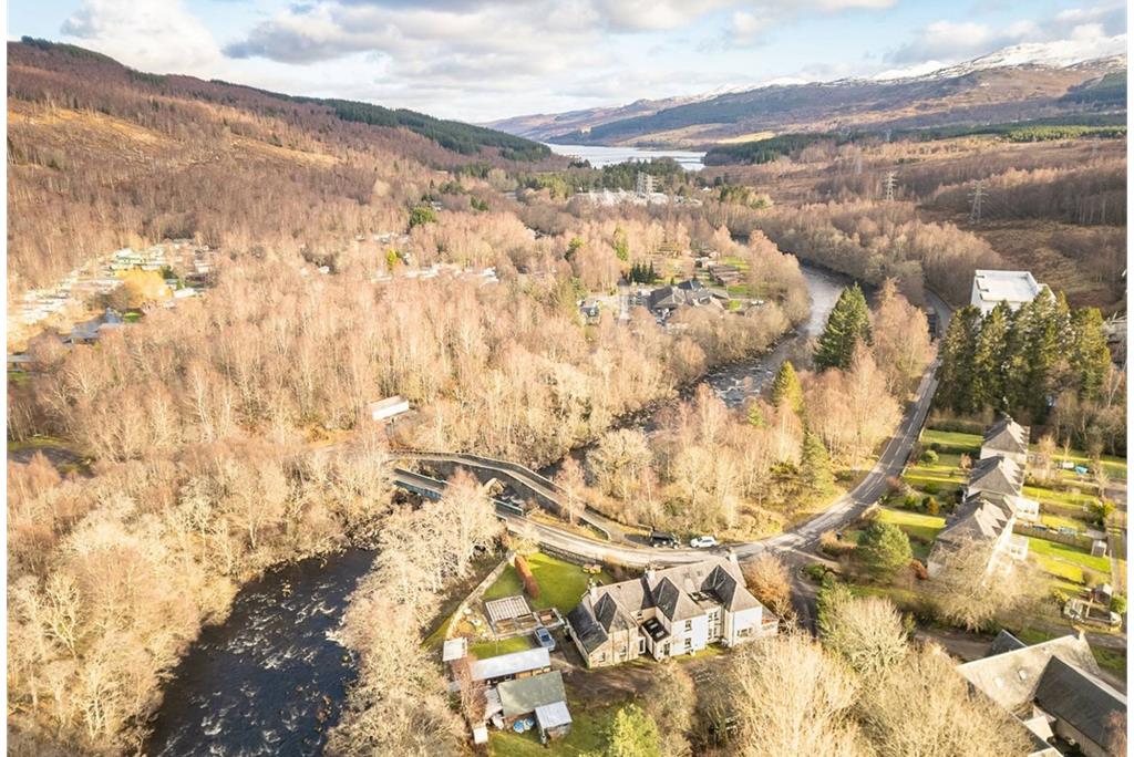2 Riverside, Tummel Bridge, Pitlochry, PH16 5SB - image 20