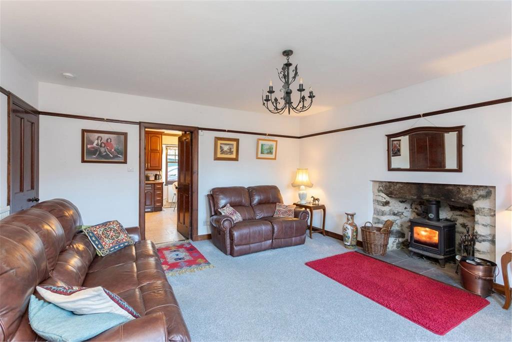 2 Riverside, Tummel Bridge, Pitlochry, PH16 5SB - image 4