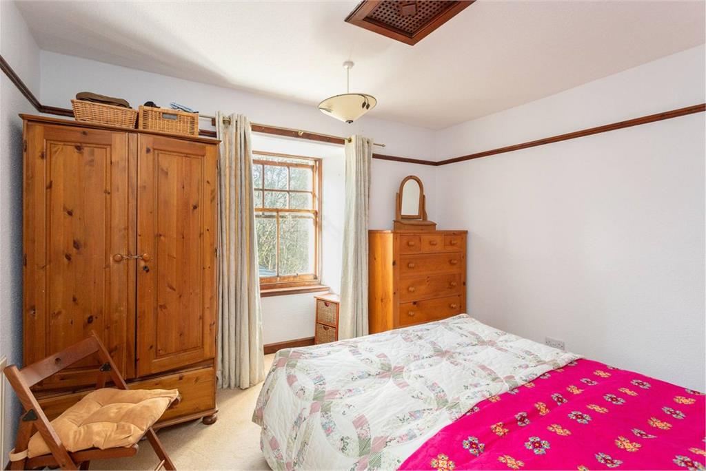 2 Riverside, Tummel Bridge, Pitlochry, PH16 5SB - image 10