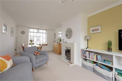 2 Lady Jane Gardens, North Berwick, EH39 4ER - image 4