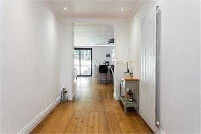 70 Meadowfield Terrace,
Edinburgh,
EH8 7NU - image 14
