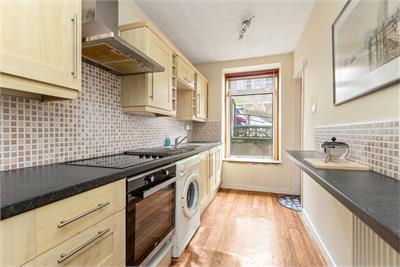 13/1 Parsons Green Terrace, Meadowbank, Edinburgh, EH8 7AG - image 3
