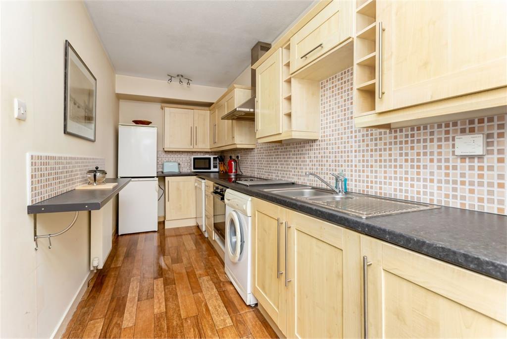 13/1 Parsons Green Terrace, Meadowbank, Edinburgh, EH8 7AG - image 4