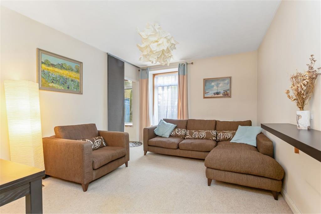 13/1 Parsons Green Terrace, Meadowbank, Edinburgh, EH8 7AG - image 1