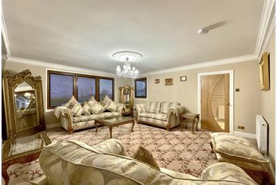Borrowdale & Building Plot,
Blairadam,
Kelty,
KY4 0JG - image 6