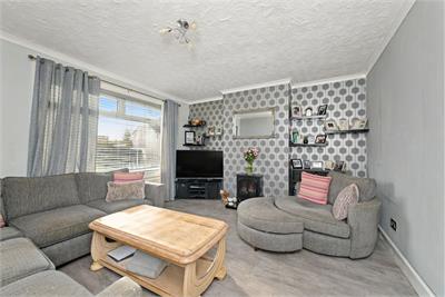 44 Hillside Crescent South, Gorebridge, EH23 4HW - image 2