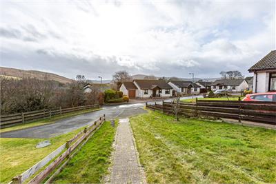 10 Leyden Park, Clovenfords, TD1 3NH - image 4