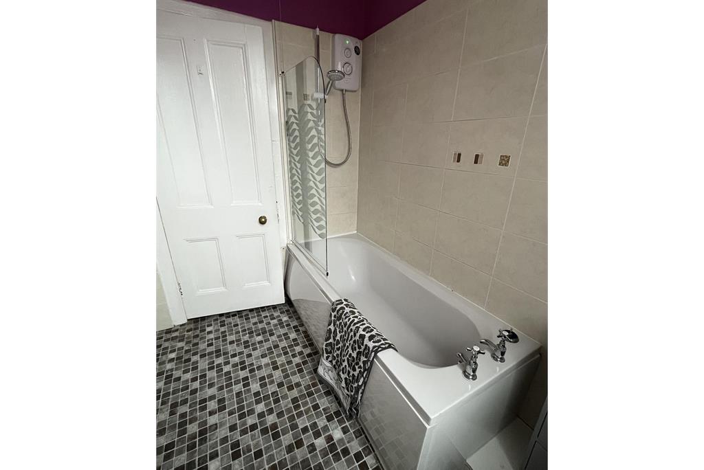 40 Lovers Walk,
Dumfries,
DG1 1LX - image 3