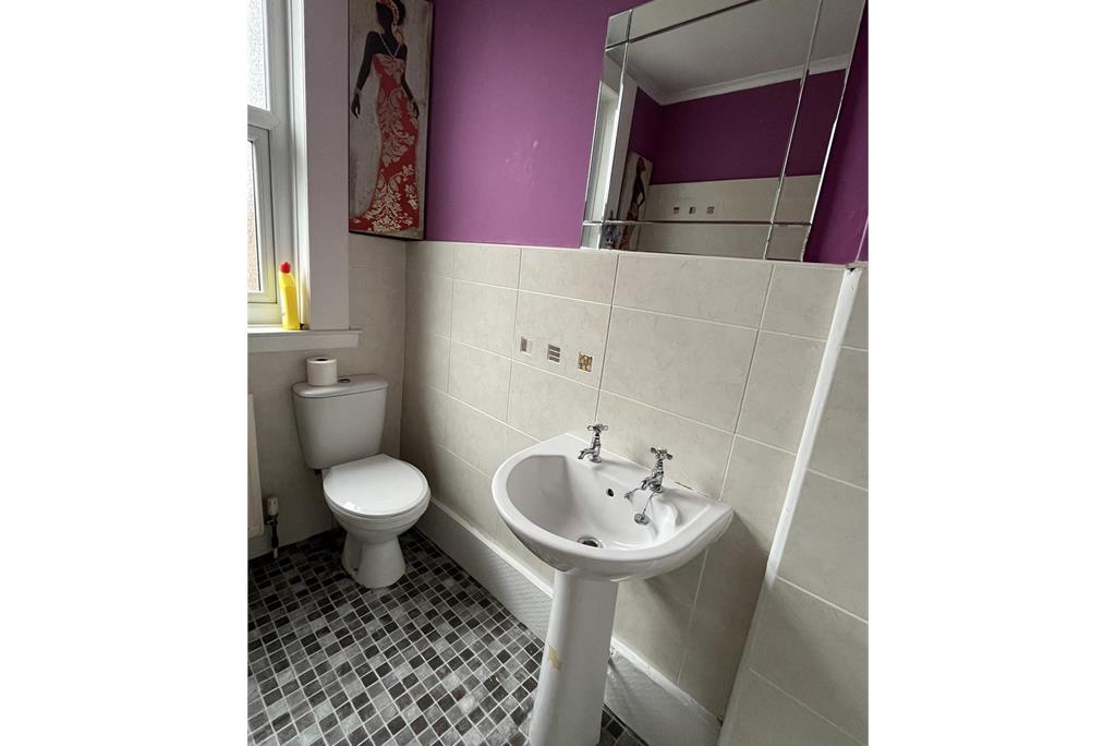 40 Lovers Walk,
Dumfries,
DG1 1LX - image 4