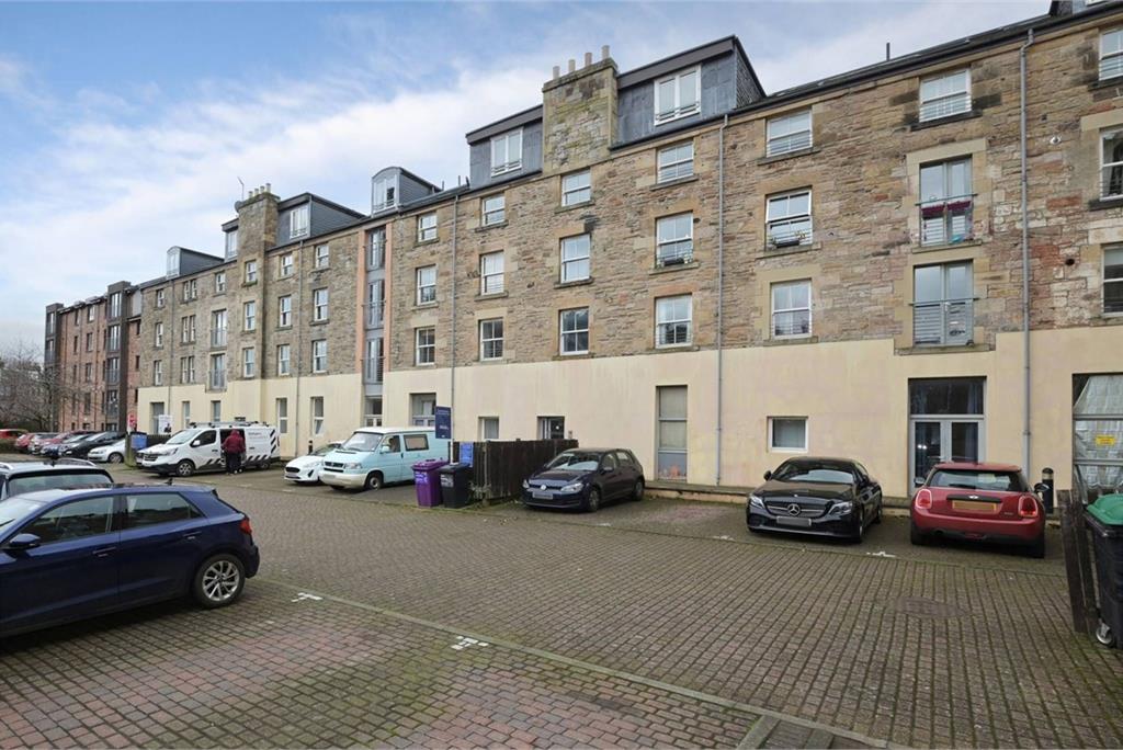14/13 Hermand Crescent, Slateford, EH11 1LP - image 15