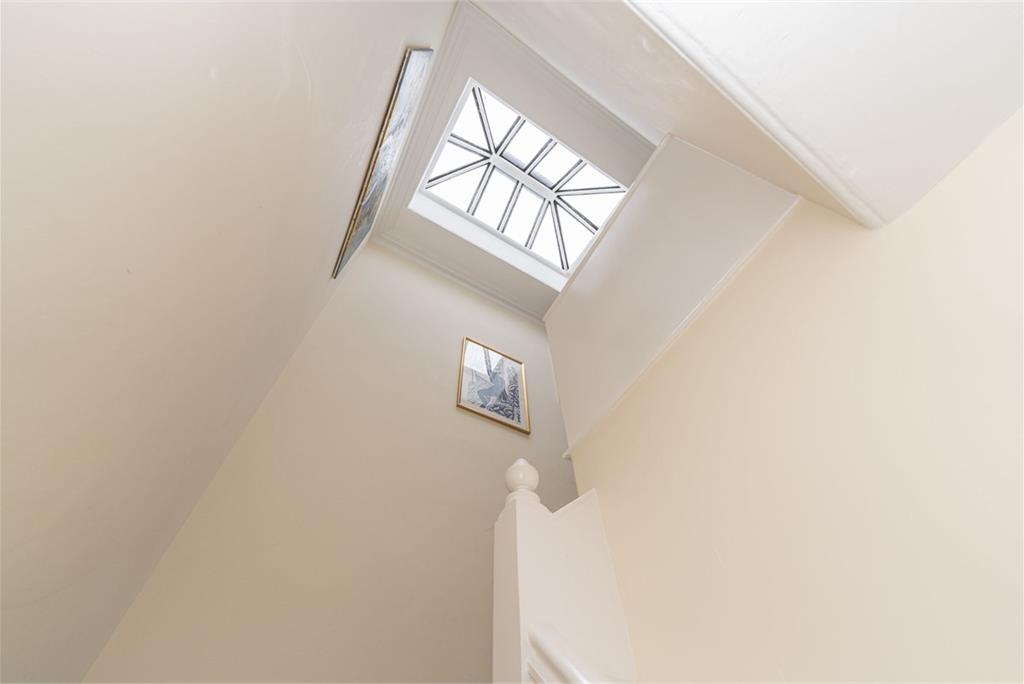 24C Braid Crescent,
Edinburgh,
EH10 6AU - image 12