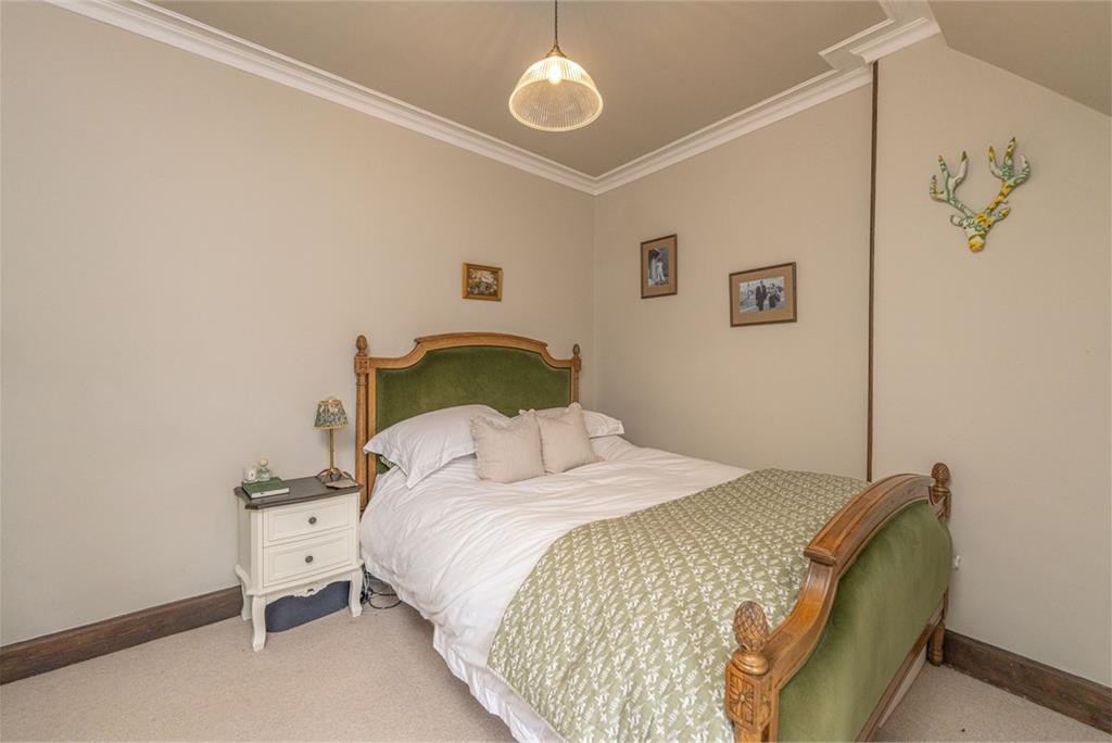24C Braid Crescent,
Edinburgh,
EH10 6AU - image 13