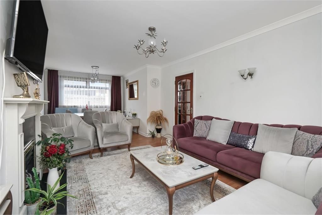 17 Redhall Crescent, Redhall, Edinburgh, EH14 2HU - image 3