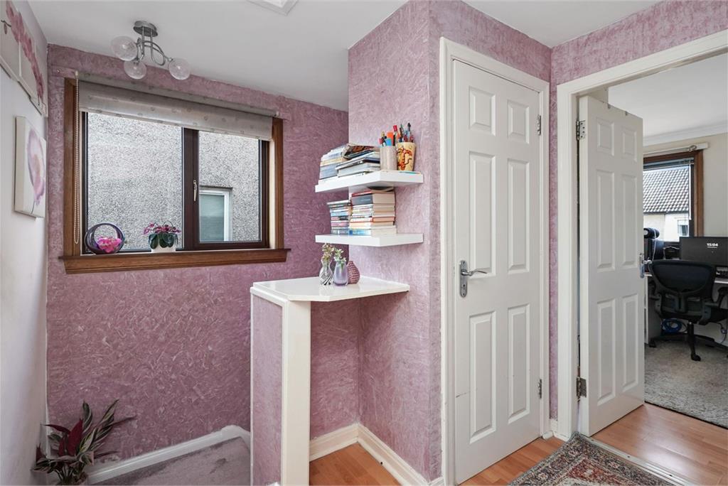 17 Redhall Crescent, Redhall, Edinburgh, EH14 2HU - image 10