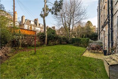 30/8 Millar Crescent, Edinburgh, EH10 5HH - image 19