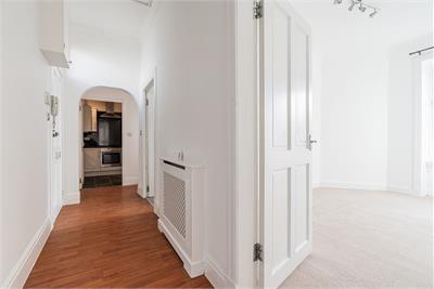 30/8 Millar Crescent, Edinburgh, EH10 5HH - image 8