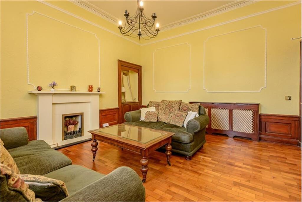 1 Salisbury Place, Newington, EH9 1SL - image 2