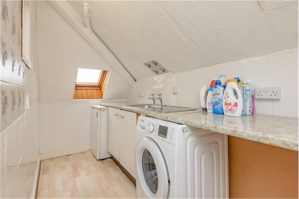 1 Salisbury Place, Newington, EH9 1SL - image 15