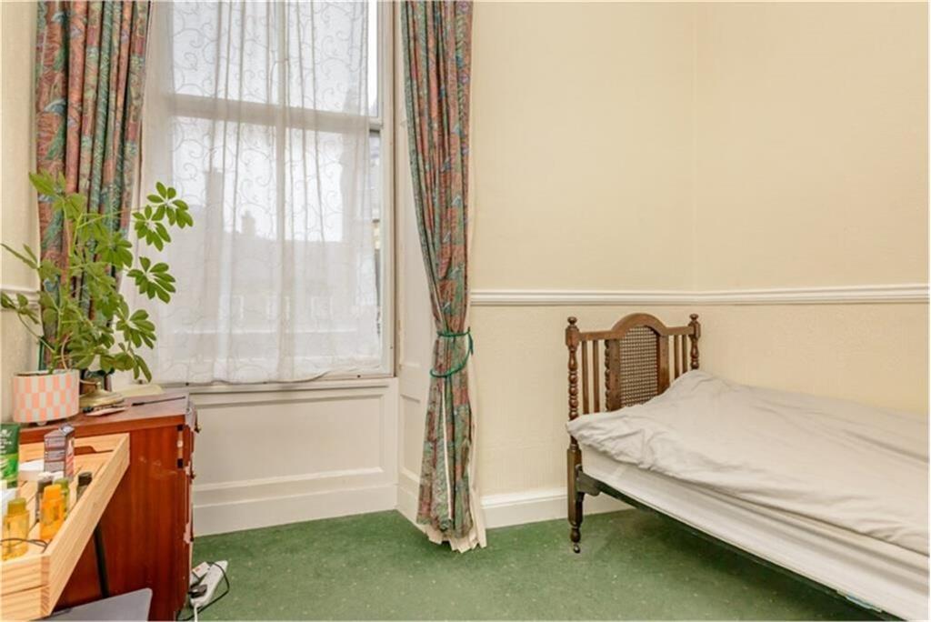 1 Salisbury Place, Newington, EH9 1SL - image 7