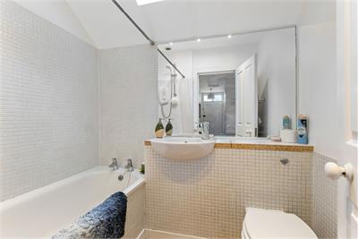 12 Aitchisons Close, 58 West Port, Grassmarket, Edinburgh, EH1 2LB - image 11