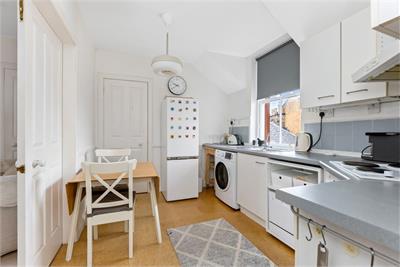 12 Aitchisons Close, 58 West Port, Grassmarket, Edinburgh, EH1 2LB - image 5