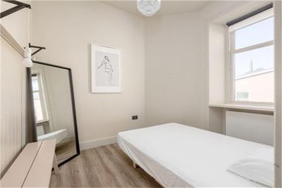 96/11 Canongate, Old Town, EH8 8DD - image 5
