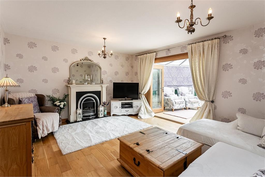 11 Mortonhall Park Avenue,
Edinburgh,
EH17 8BP - image 2