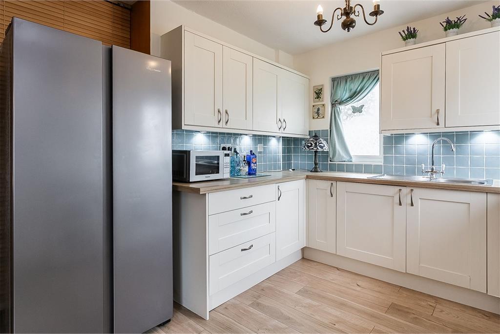 11 Mortonhall Park Avenue,
Edinburgh,
EH17 8BP - image 11