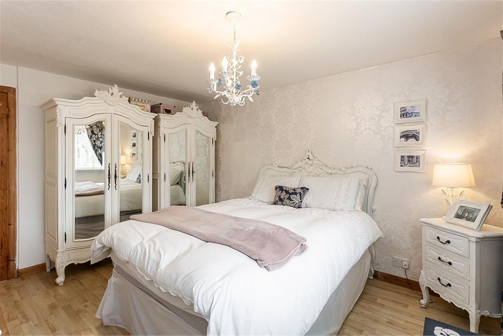 11 Mortonhall Park Avenue,
Edinburgh,
EH17 8BP - image 16