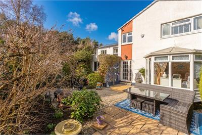 11 Mortonhall Park Avenue,
Edinburgh,
EH17 8BP - image 32