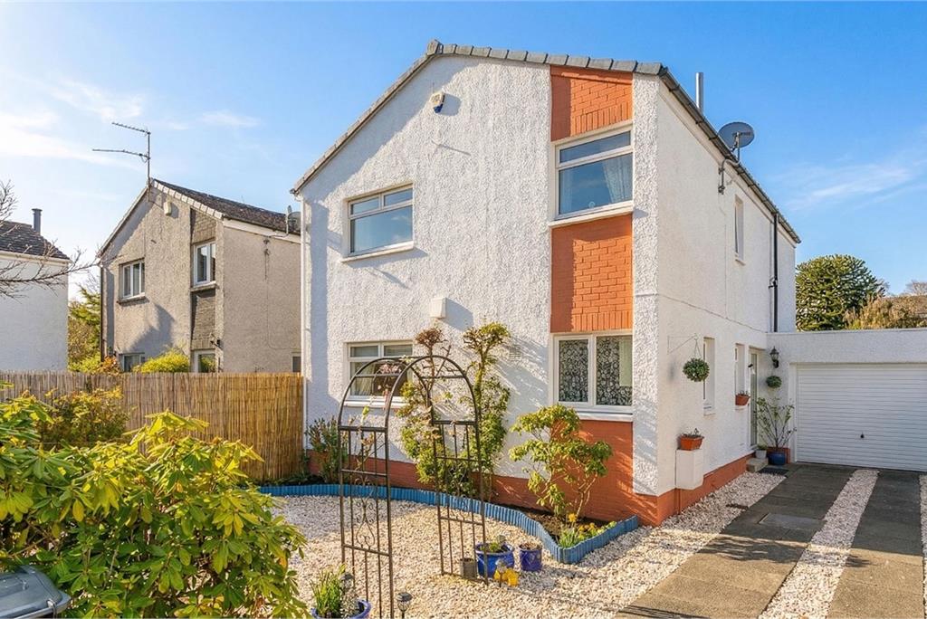 11 Mortonhall Park Avenue,
Edinburgh,
EH17 8BP - image 1