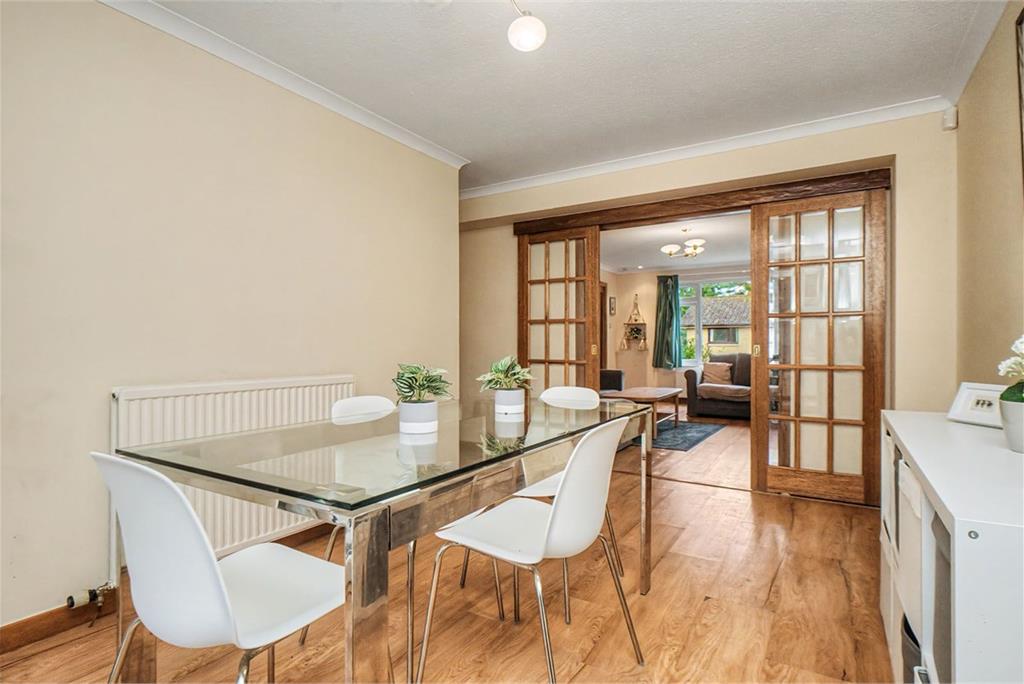 8 Burnside Park, Balerno, Edinburgh, EH14 7LY - image 4