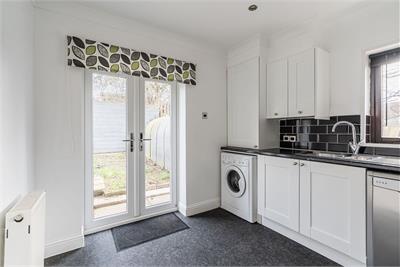 16 Suttieslea Crescent, Newtongrange, EH22 4AR - image 5