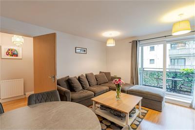 15/7 Hawkhill Close, Leith, Edinburgh, EH7 6AL - image 2
