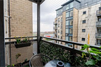 15/7 Hawkhill Close, Leith, Edinburgh, EH7 6AL - image 4