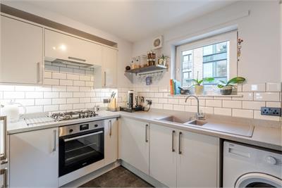 15/7 Hawkhill Close, Leith, Edinburgh, EH7 6AL - image 6
