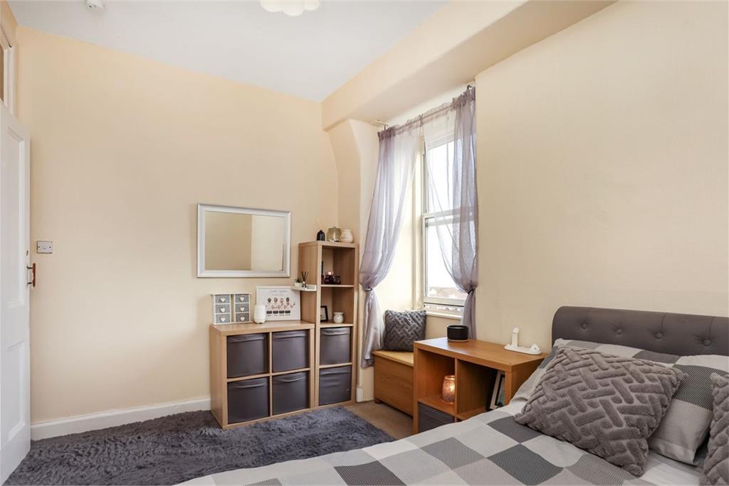 8/8 Mentone Avenue, Portobello, Edinburgh, EH15 1HZ - image 9