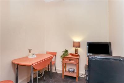 8/8 Mentone Avenue, Portobello, Edinburgh, EH15 1HZ - image 10
