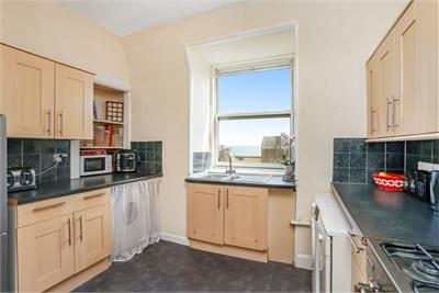 8/8 Mentone Avenue, Portobello, Edinburgh, EH15 1HZ - image 1