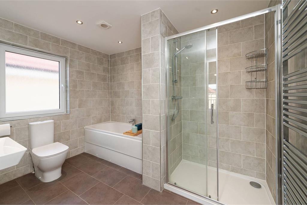 3 Allerdice Road, East Calder, EH53 0PW - image 16