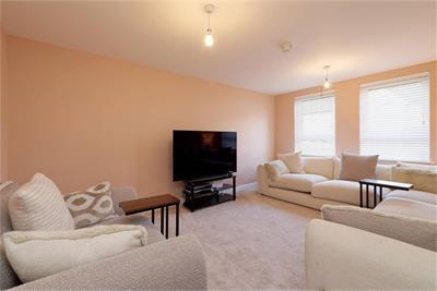 3 Allerdice Road, East Calder, EH53 0PW - image 3