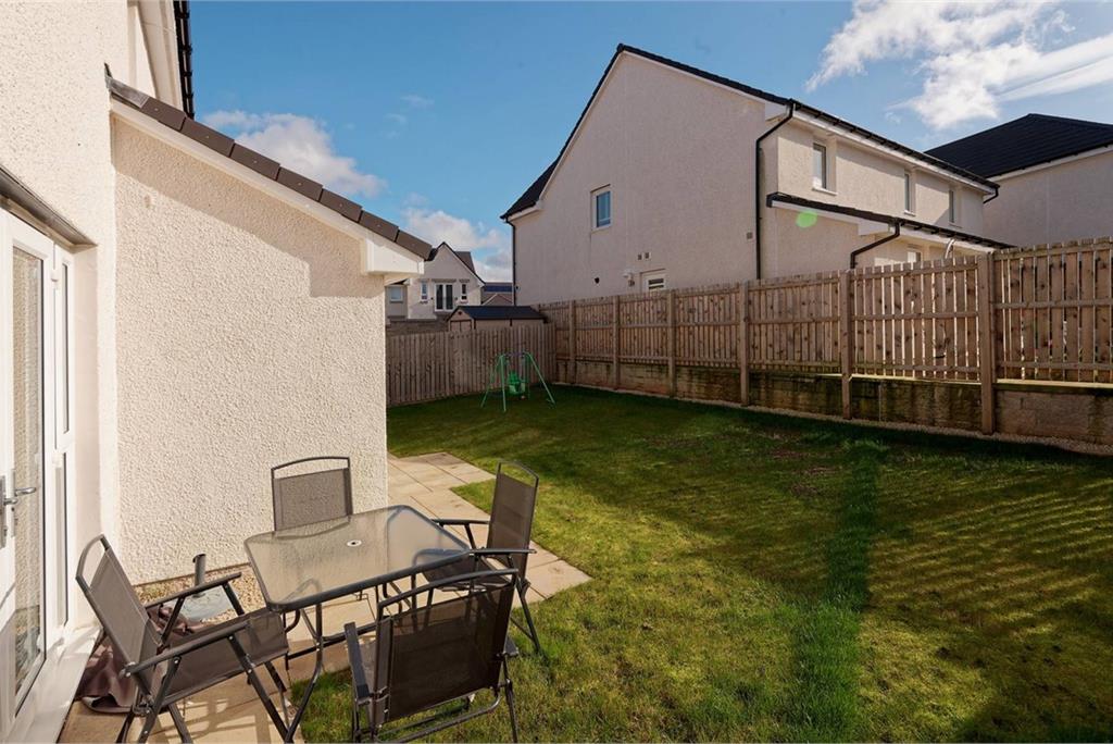 3 Allerdice Road, East Calder, EH53 0PW - image 26
