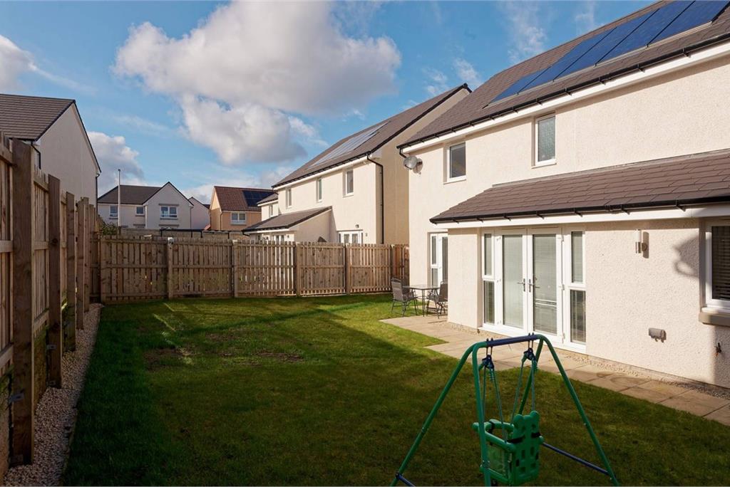 3 Allerdice Road, East Calder, EH53 0PW - image 27