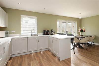 3 Allerdice Road, East Calder, EH53 0PW - image 6