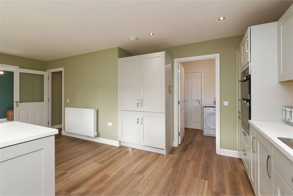 3 Allerdice Road, East Calder, EH53 0PW - image 7