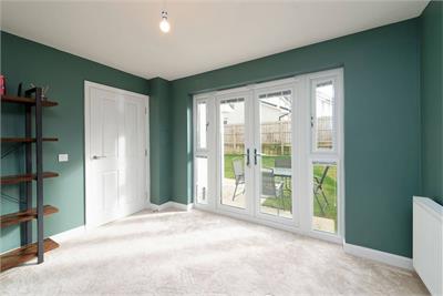 3 Allerdice Road, East Calder, EH53 0PW - image 10