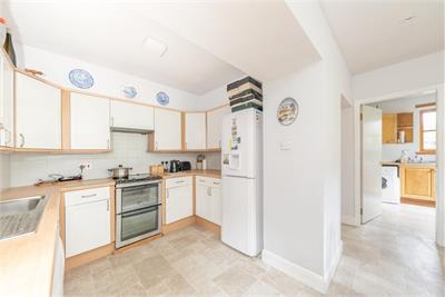 Glenrae, 36 Mill Street, Selkirk, TD7 5AD - image 8