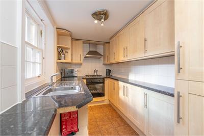 16b Clarence Street, Edinburgh, EH3 5AF - image 7