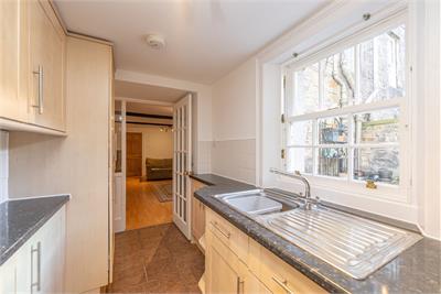16b Clarence Street, Edinburgh, EH3 5AF - image 8