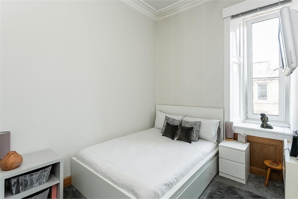 93/8 Easter Road,
Edinburgh,
EH7 5PW - image 17
